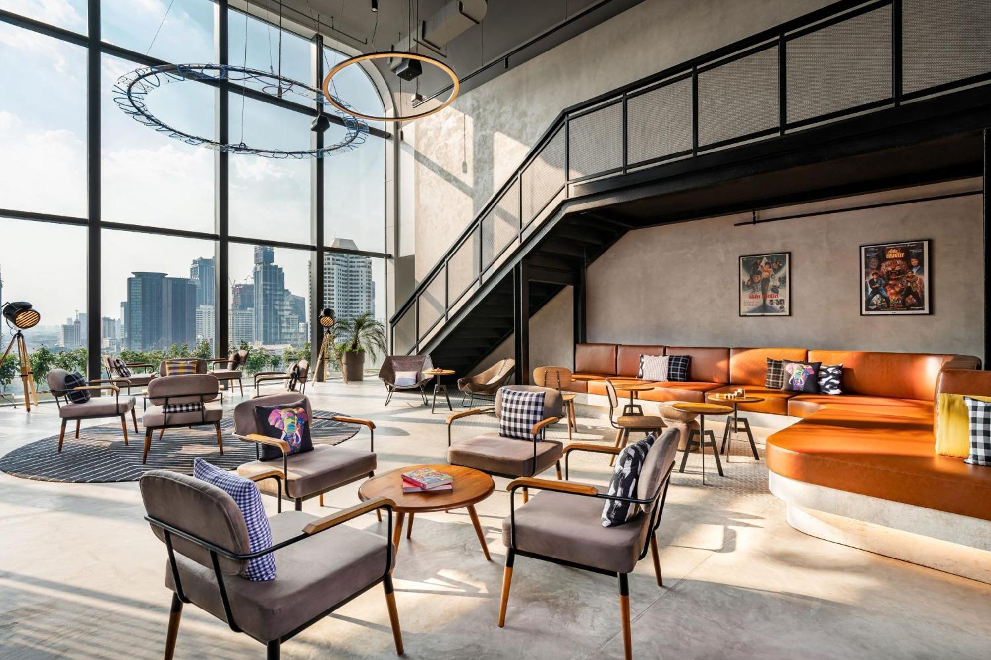 Moxy Bangkok Ratchaprasong Hotel Exterior photo