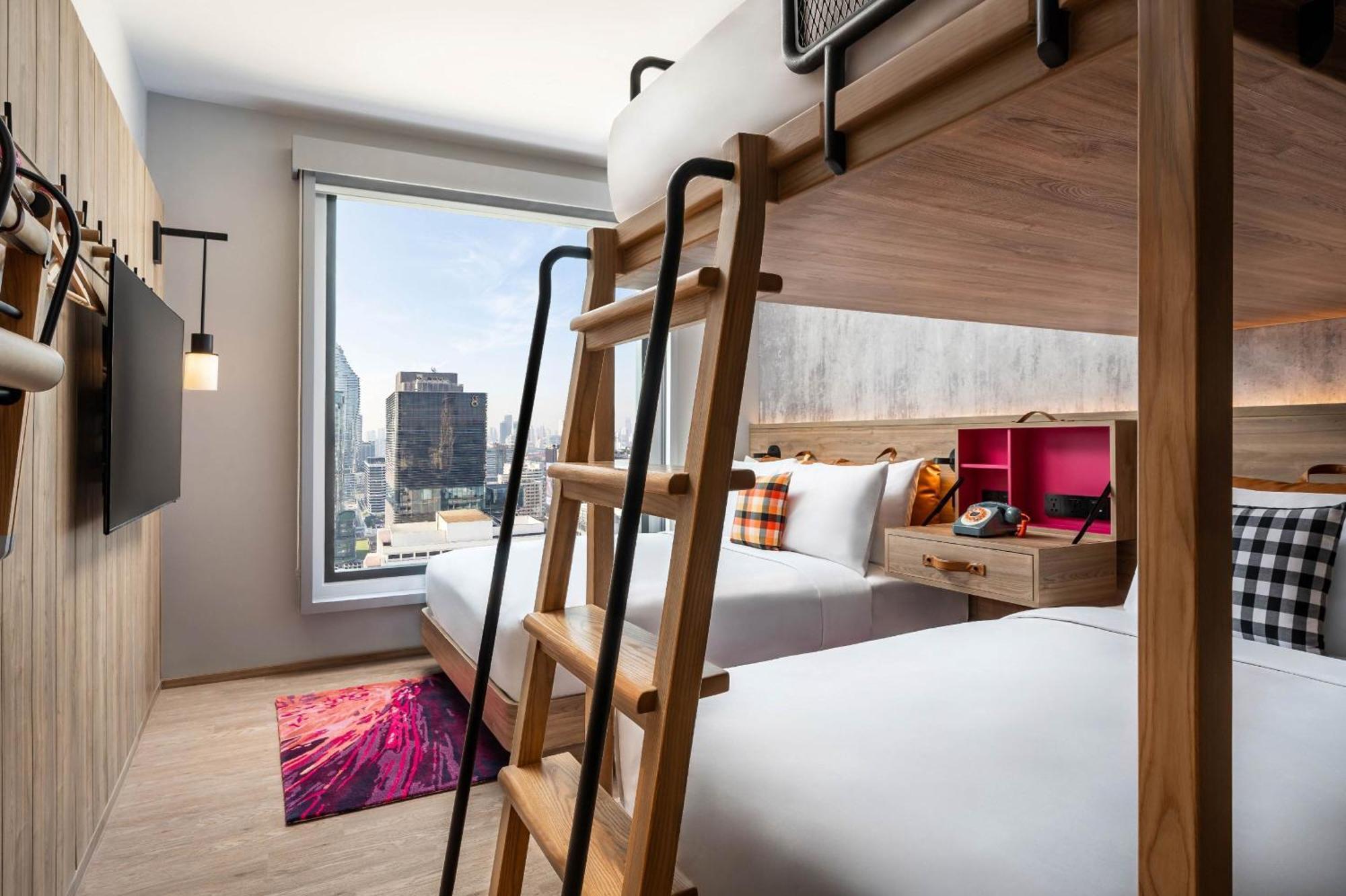 Moxy Bangkok Ratchaprasong Hotel Exterior photo